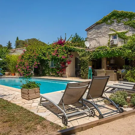 Provencale Proche De La Willa *