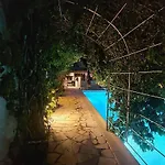 Provencale Proche De La *