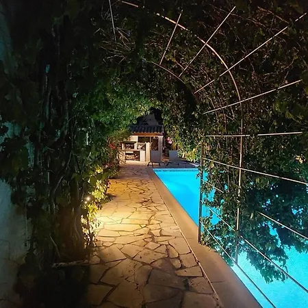 Provencale Proche De La *