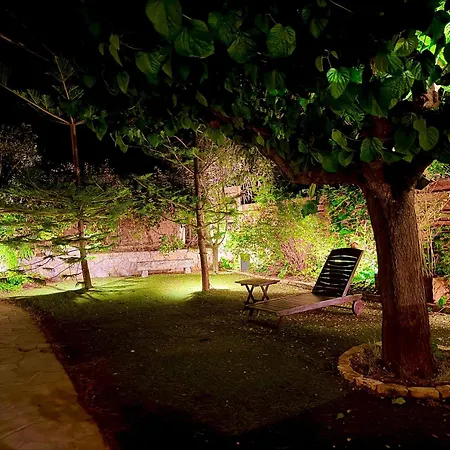 Provençale Proche De La Villa *