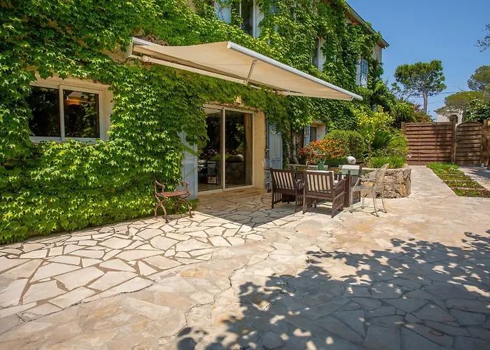 Provencale Proche De La Vila *